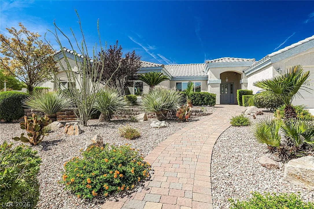 4 bed, 3.5 bath, 3309 sqft, $3,995 — Photo 4