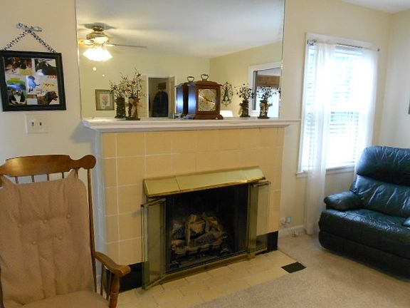 3rd image of 3056 N 16th St