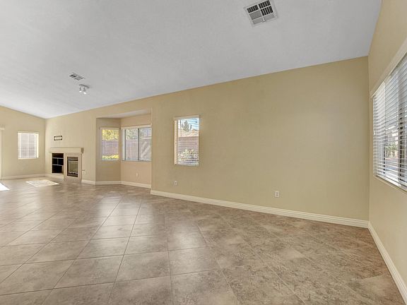 Home Entry View to Family & Dining