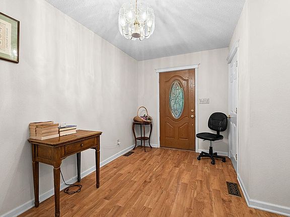 3rd image of 3640 Vixen Way
