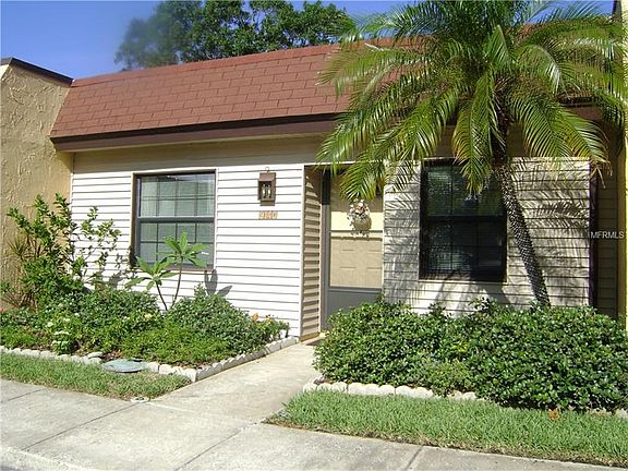 2nd image of 9140 Oakwood Ln