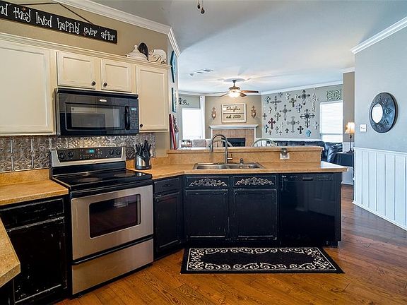 4th image of 2509 Parkview Dr