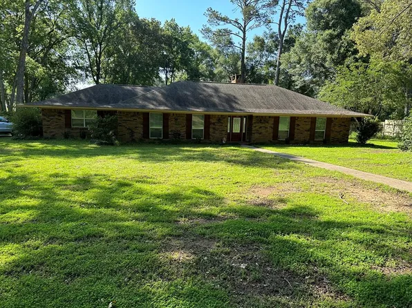 109 Mansfield Dr, Natchez, MS 39120