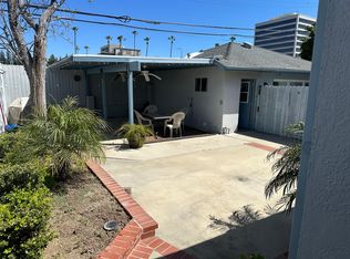 21123 Costanso St, Woodland Hills, CA 91364