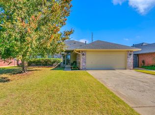 3608 Quail Ridge Dr, Moore, OK 73160