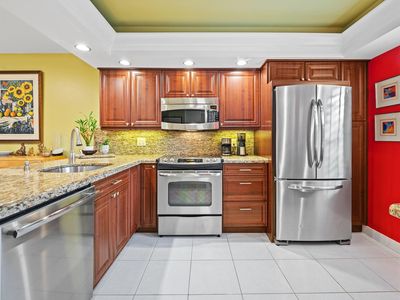 3900 Oaks Clubhouse Drive #305, Pompano Beach, FL, 33069