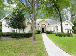 1707 SW 85th Dr, Gainesville, FL 32607