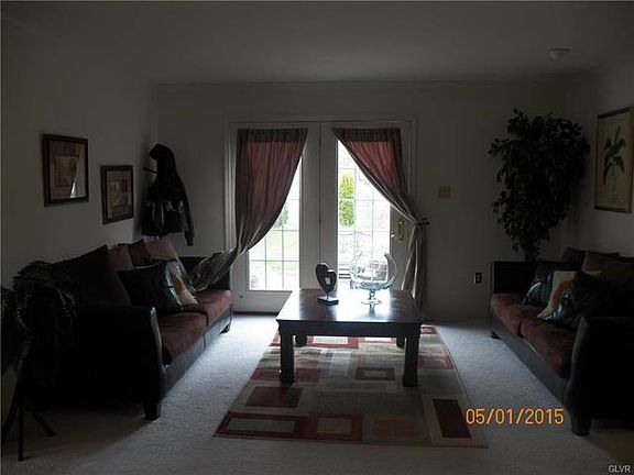 4th image of 1687 Brookstone Dr