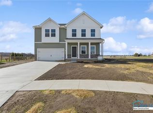 9305 Pondside Ct, Sylvania, OH