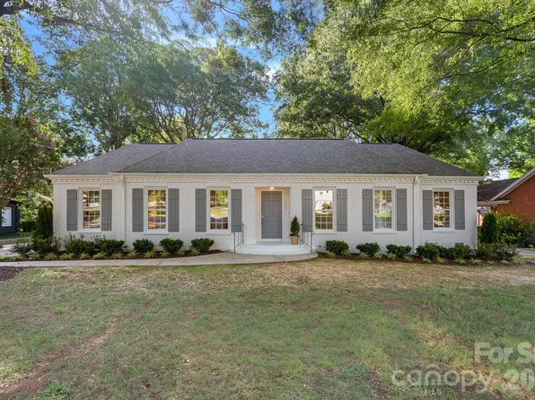 1100 Braeburn Rd, Charlotte, NC 28211