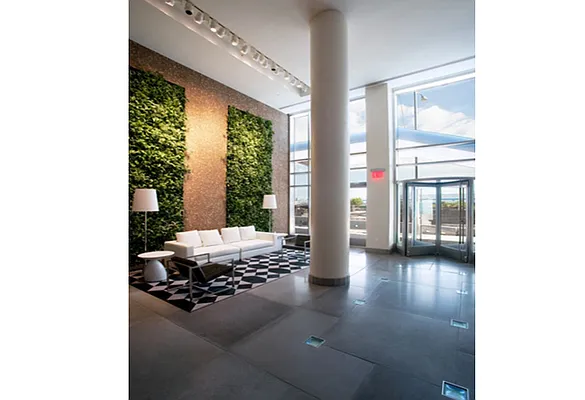 Rented by MNS | media 32