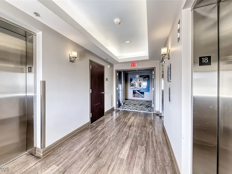 150 Las Vegas Blvd #1803 — Photo 38