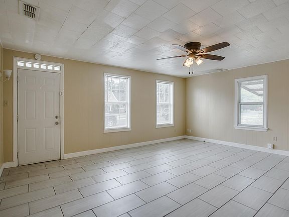 2nd image of 2506 22nd St #1