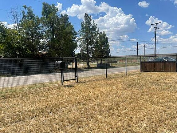 3rd image of 1034 Cactus Ln