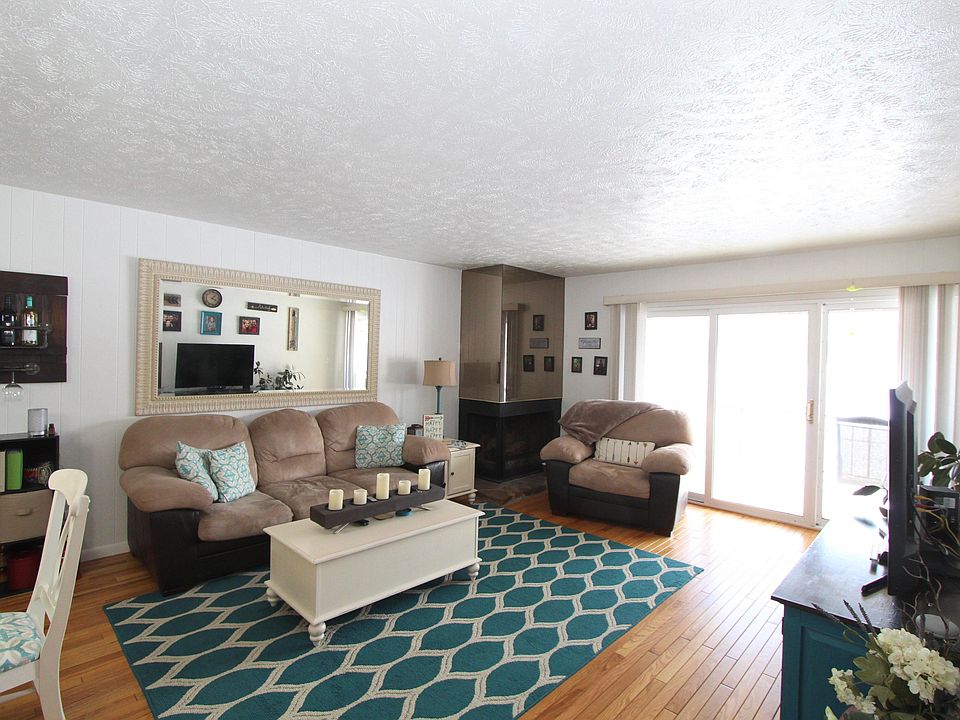 1st image of 1800 Country Club Dr Unit 217