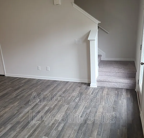 1459 Cypress Loop — Photo 6