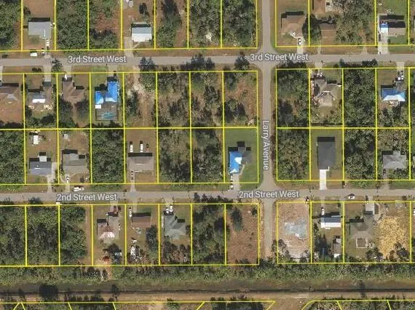 5202 2nd ST W, LEHIGH ACRES, FL 33971