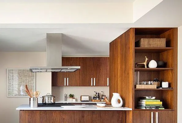 Rented by LG Fairmont Group | media 21