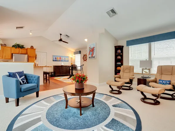 24 Kavanaugh Road #24, Old Orchard Beach, ME 04064