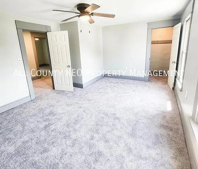 10639 Dupont Ave — Photo 9