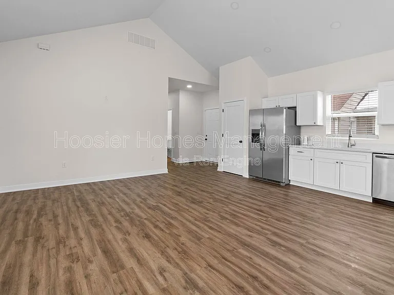 4448 Evanston Ave #B — Photo 14