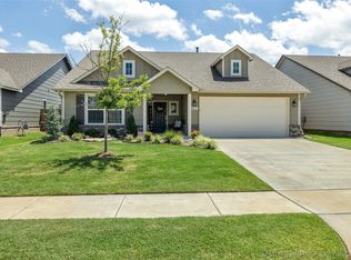 2017 E Union St, Broken Arrow, OK 74012