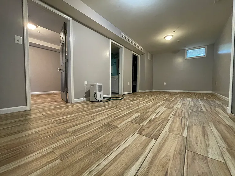 849 Berkshire Dr — Photo 16