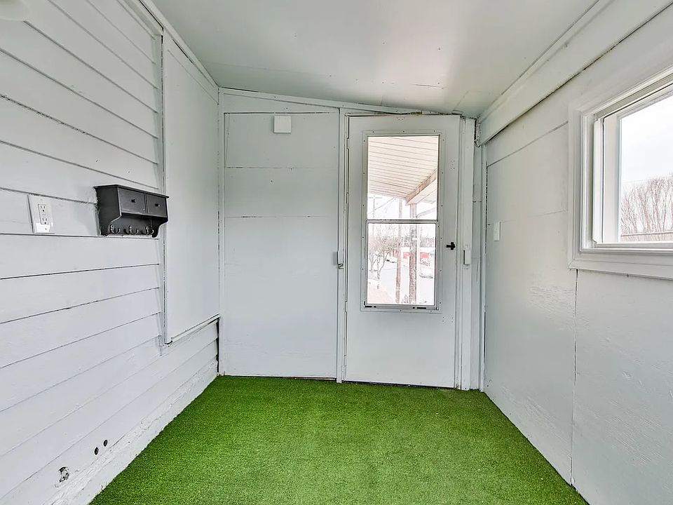 For Rent: $1300