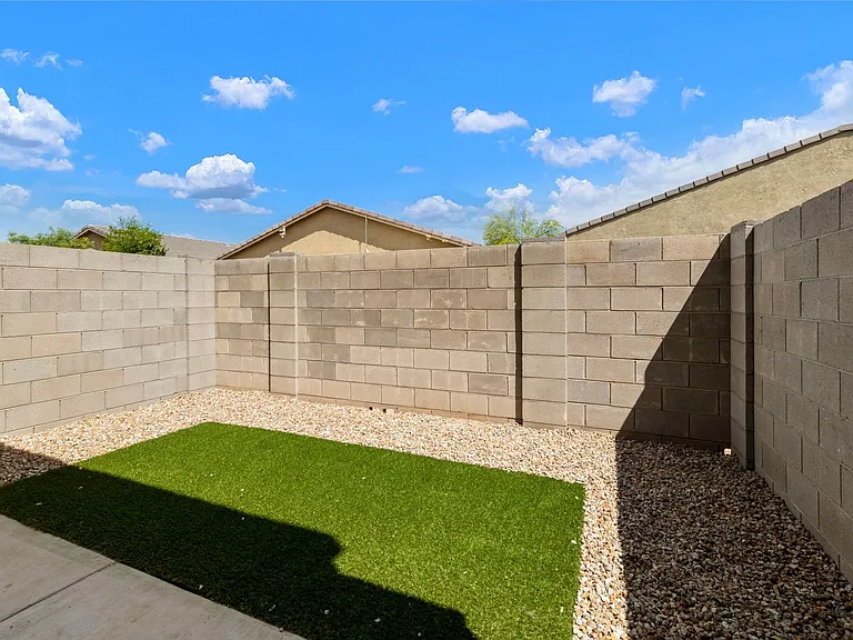 Villas on Superstition — Photo 15