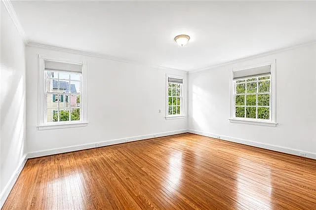 528 Walnut St — Photo 8