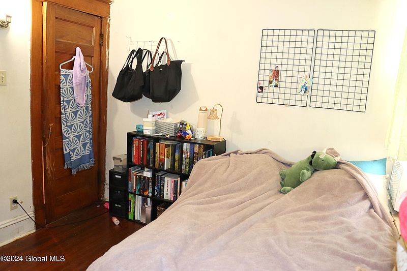 3rd image of 224 Delaware Avenue
