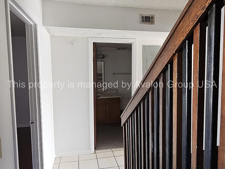 10724 Alden Rd #1 — Photo 2
