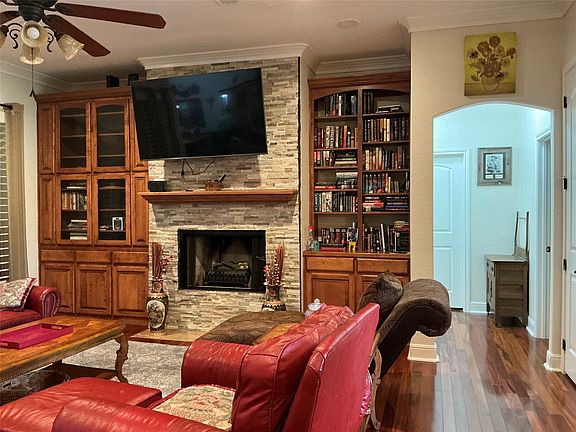 5th image of 8803 Hampton South Ct