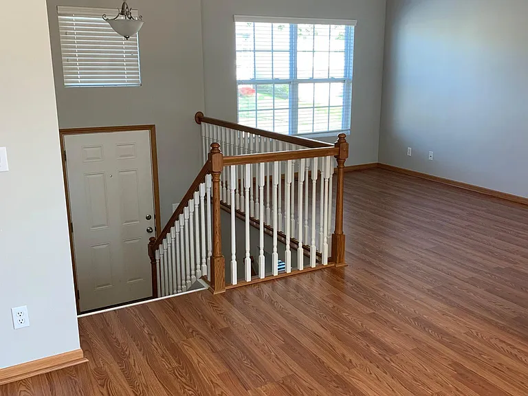 15427 Davidson St — Photo 2