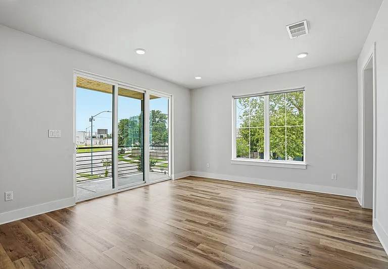 2340 Benbrook Dr — Photo 20