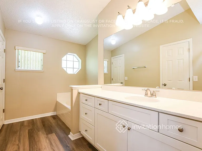 3277 Bellingham Dr — Photo 12