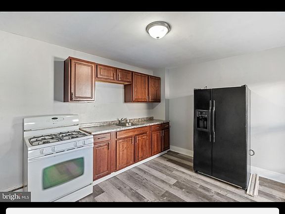 2nd image of 408 Highland Ave #2