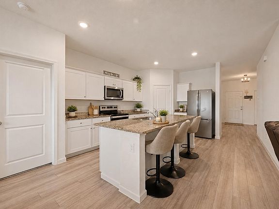 4th image of 8 Glen Crossings Rd