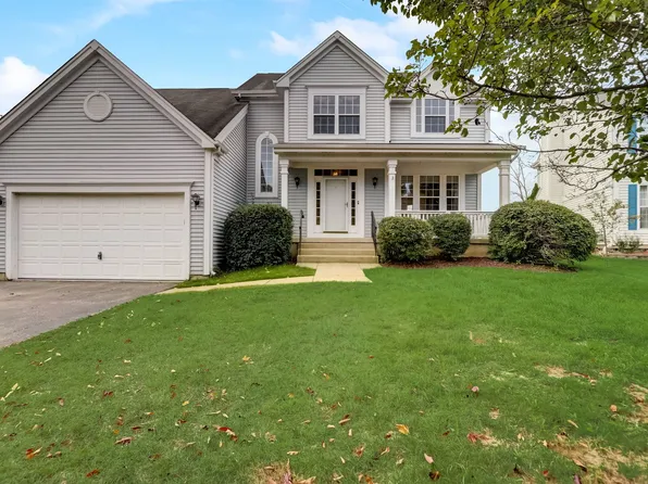 740 Brighton Cir, Port Barrington, IL 60010