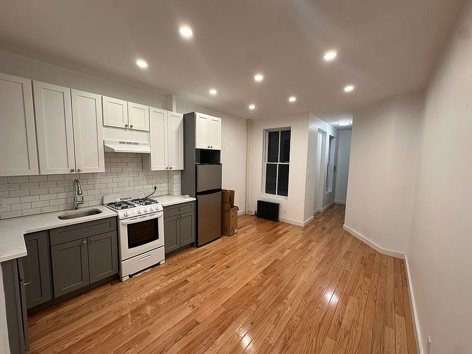1st image of 137 W 83rd St #3A