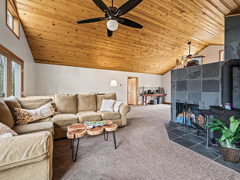 9581 E Leavenworth Rd — Photo 19