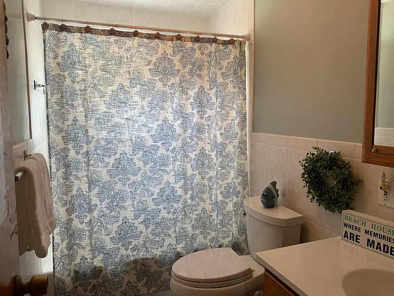 17 Frances Ave — Photo 7