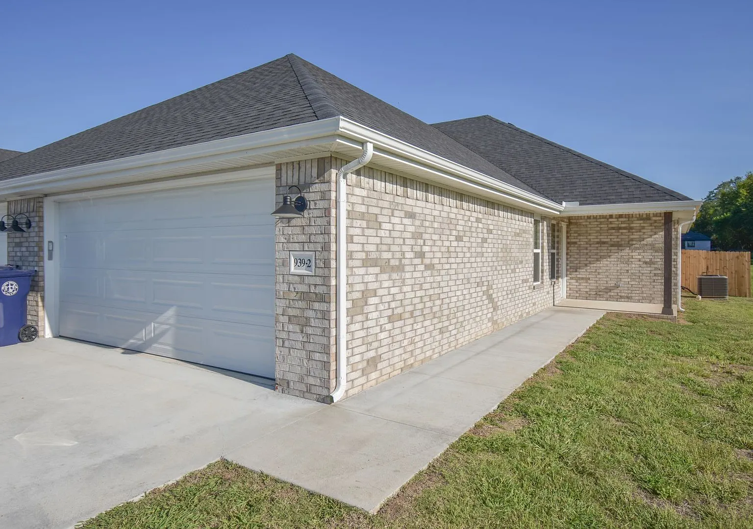 3 Bedroom 2 Bath Duplex in Prairie Grove!! — Photo 1