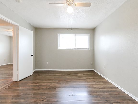 5th image of 922 Lake Destiny Rd Unit E