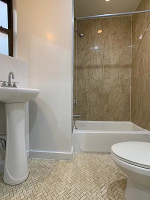 Rented by Corcoran | media 23