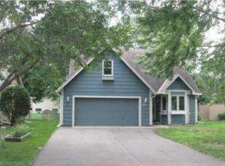 560 98th Ln NW, Coon Rapids, MN 55433