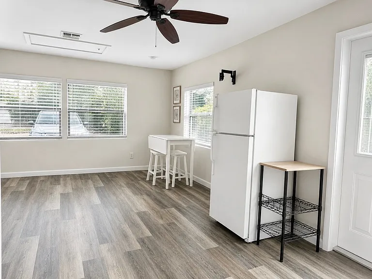 1171 Rordon Ave #1 — Photo 3