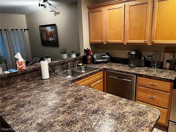 2nd image of 1561 Lakeview Dr Unit 937