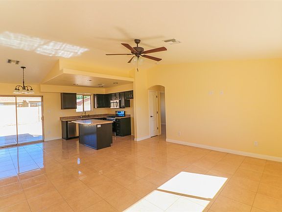3rd image of 2711 S Casper Ave