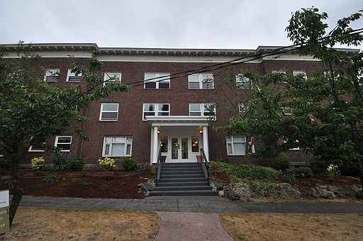 1st image of 1720 E Denny Way APT 302